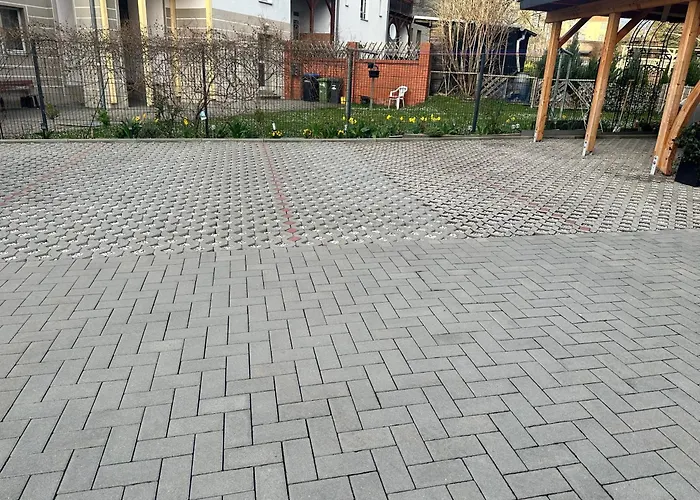 Kaethe-Kollwitz Strasse 54, F1